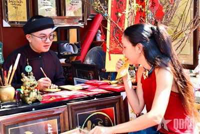 Gallery - 	Ông đồ phóng bút ngày xuân